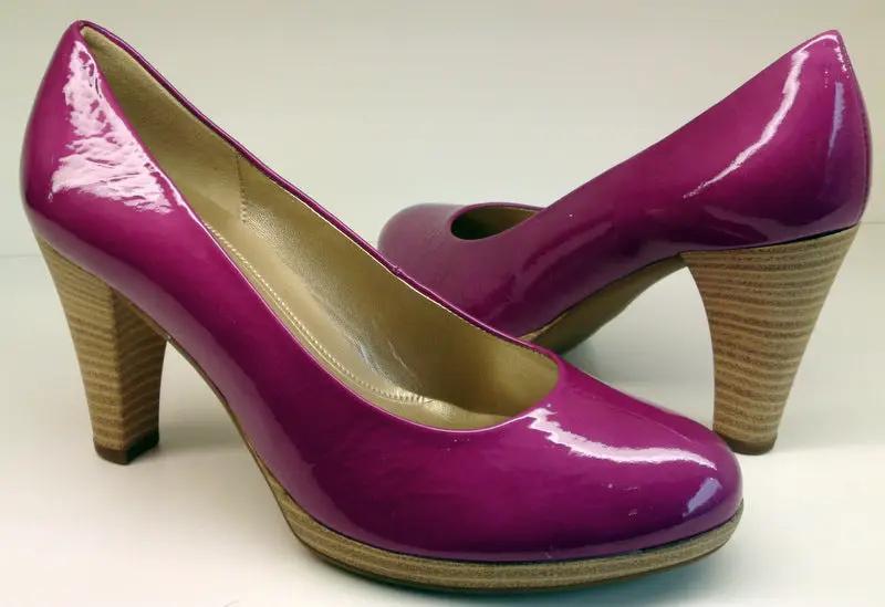 '65.220.8' women's pump - Fuchsia pink patent - Chaplinshoes'65.220.8' women's pump - Fuchsia pink patentGabor