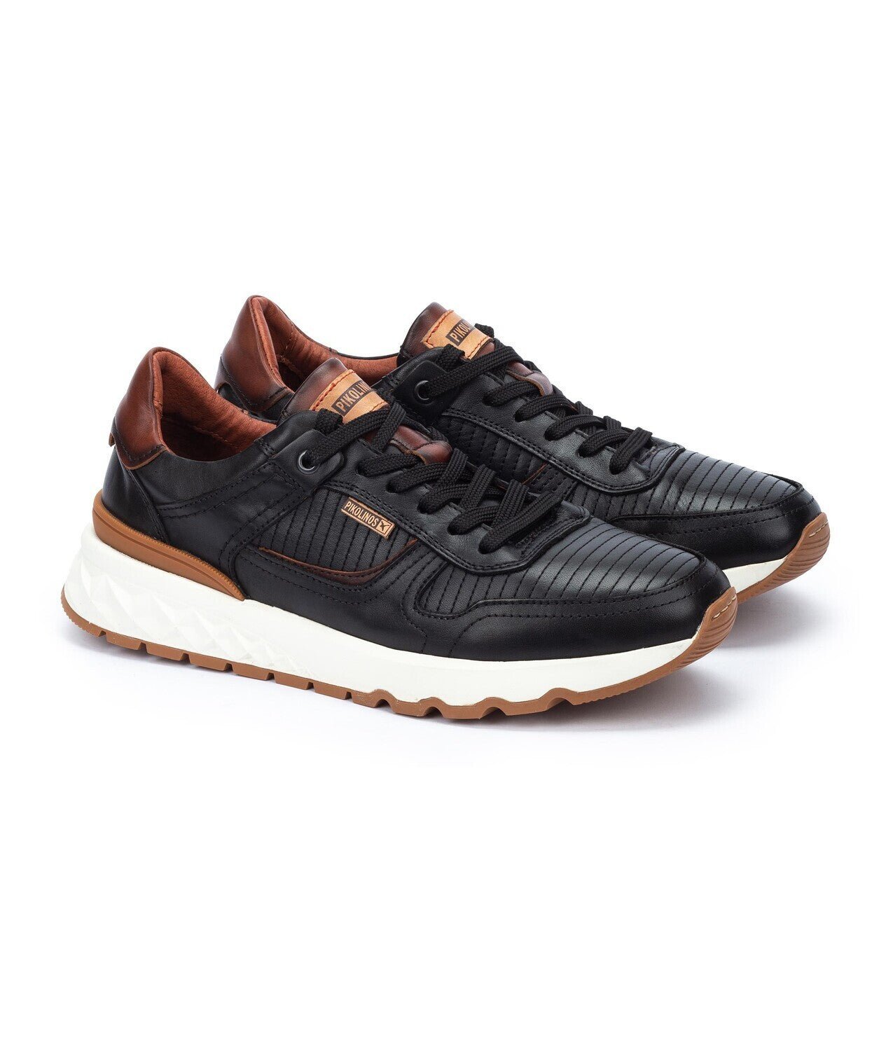 Herensneaker 'Aranda' - Zwart - Chaplinshoes'Aranda' herensneaker - ZwartPikolinos