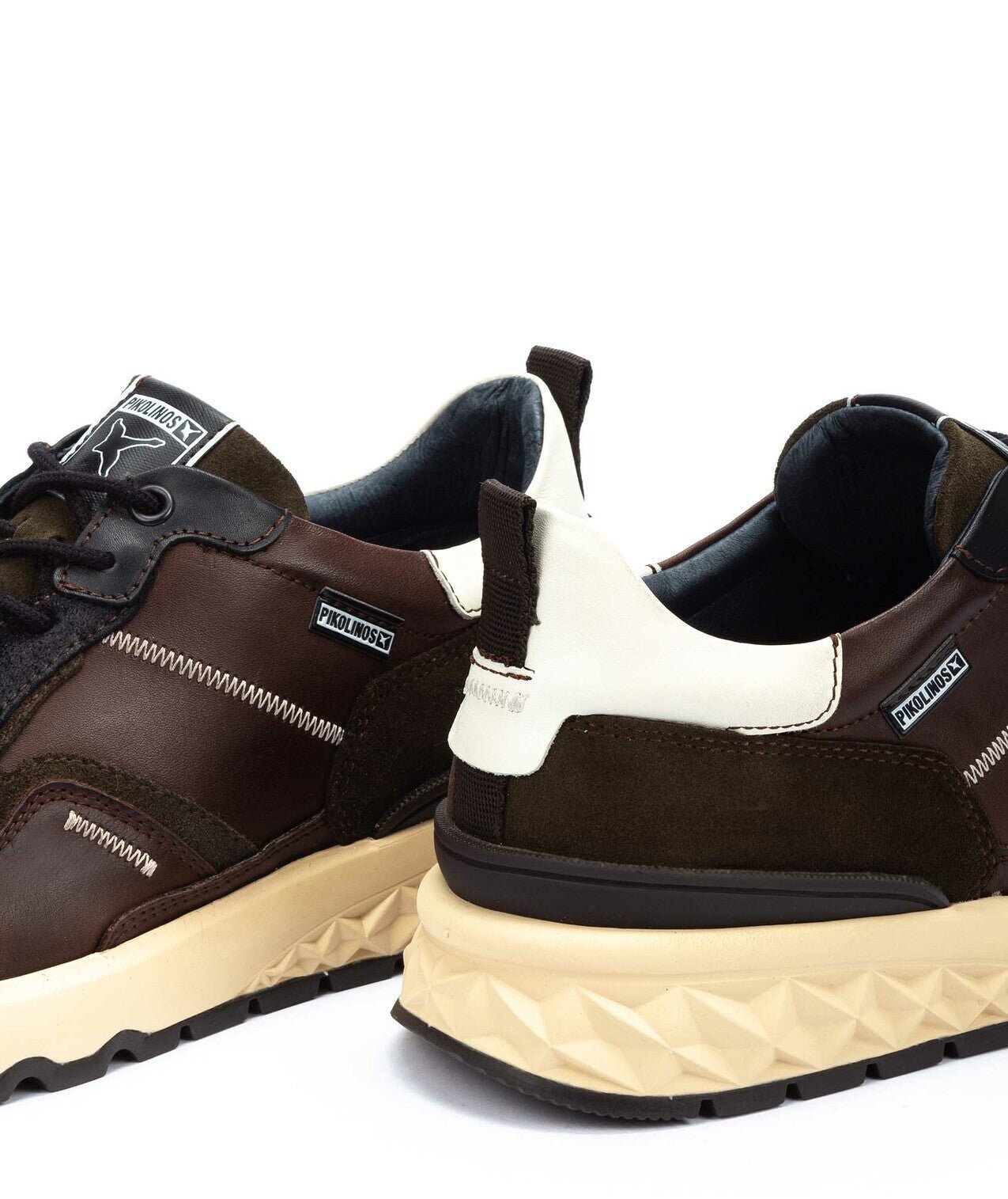 Herensneaker 'Aranda' - Bruin - Chaplinshoes'Aranda' herensneaker - BruinPikolinos