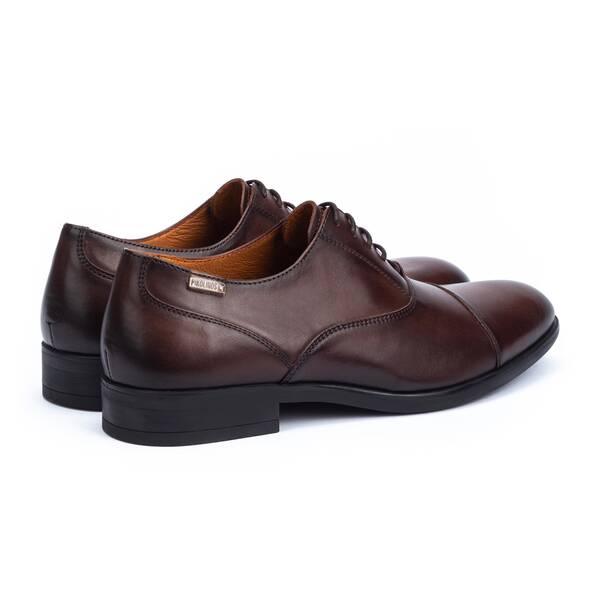 Zapato urbano elegante con cordones para hombre 'Bristol' - Marrón oscuro - ChaplinshoesZapato smart city con cordones para hombre 'Bristol' - Marrón oscuro Pikolinos