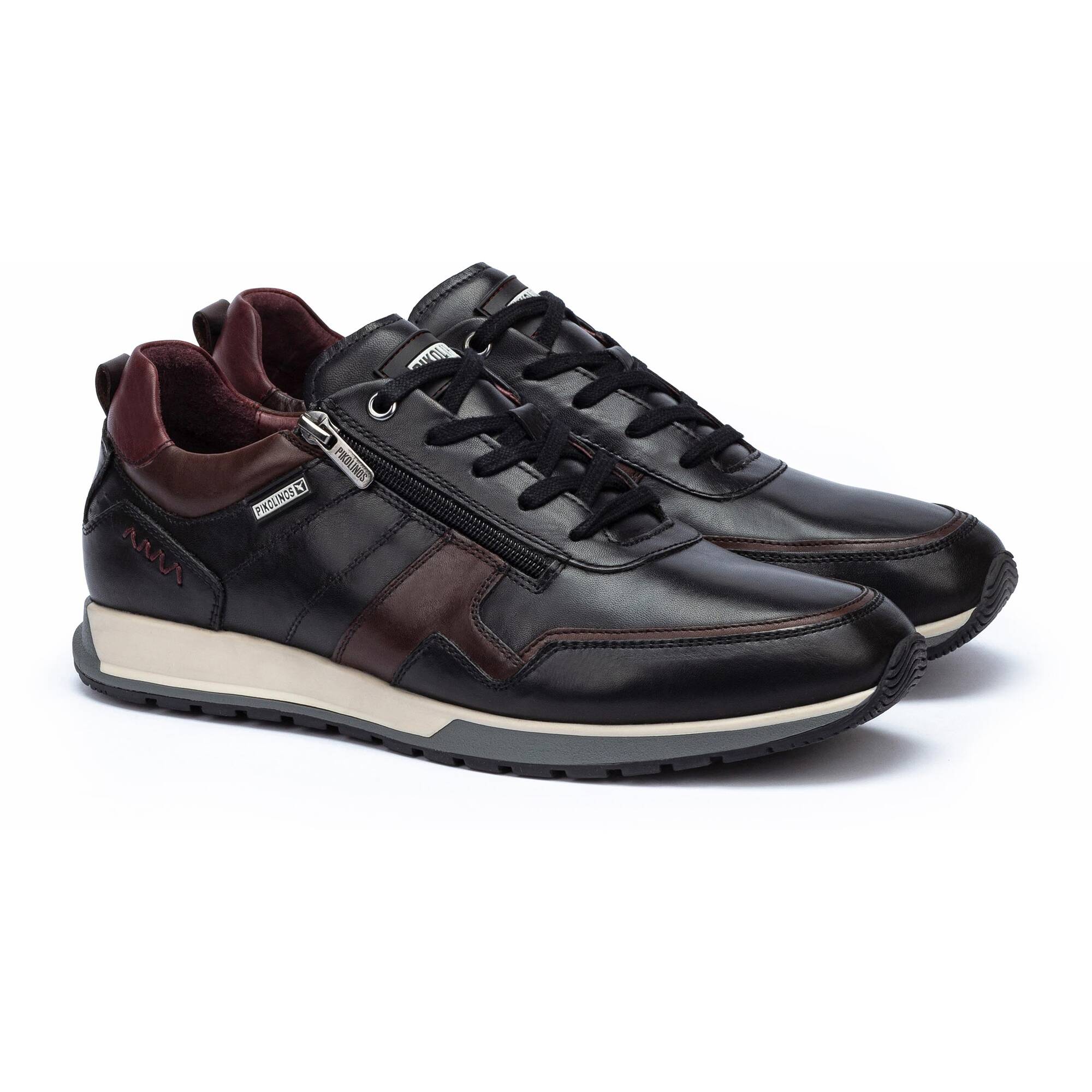 'Cambil' heren sneaker met veters - Zwart - Chaplinshoes'Cambil' heren sneaker met veters - ZwartPikolinos