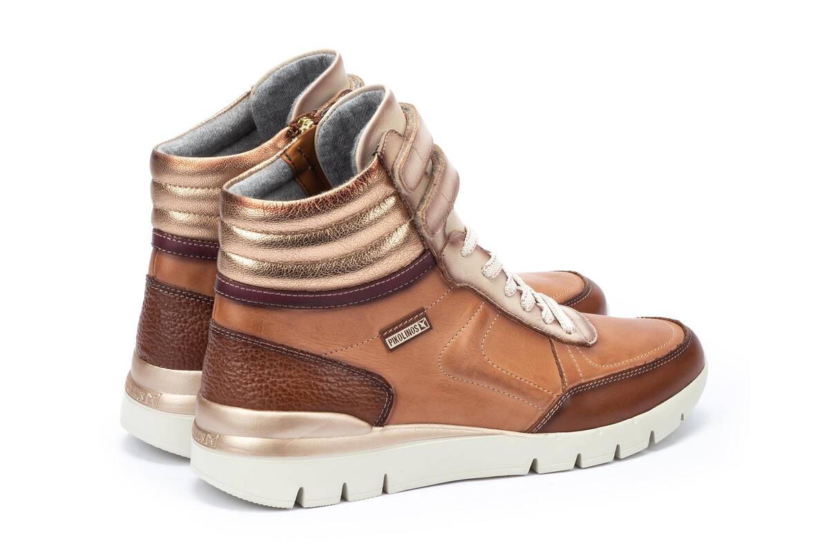 Stivaletto donna in pizzo - zip 'Cantabria' - Marrone - ChaplinshoesStivaletto con cerniera in pizzo da donna 'Cantabria' - MarronePikolinos