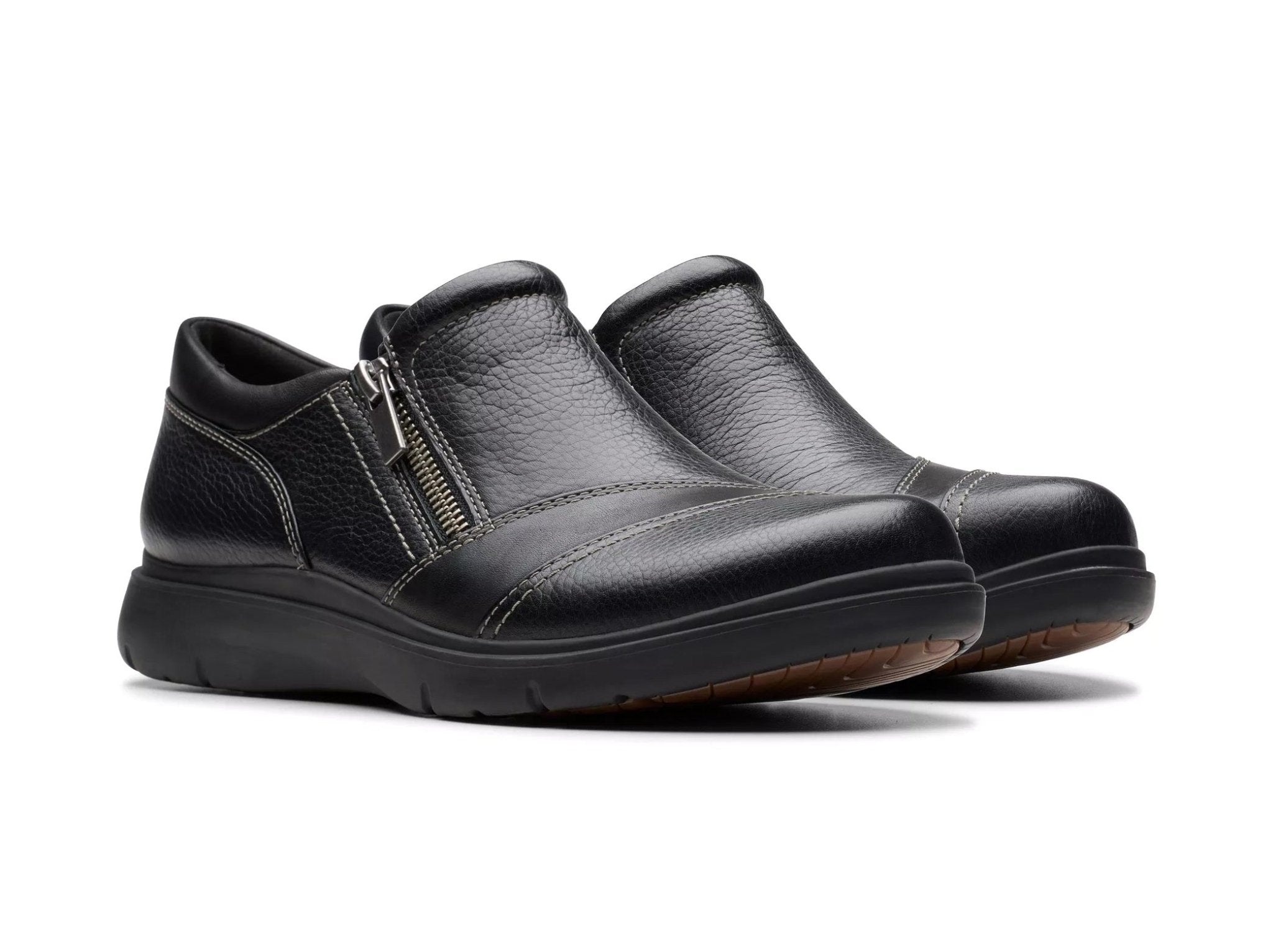 Damesloafer met brede pasvorm 'Certina Pure' - zwart - wijd - Chaplinshoes'Certina Pure' damesloafer met brede pasvorm - zwart - wideClarks