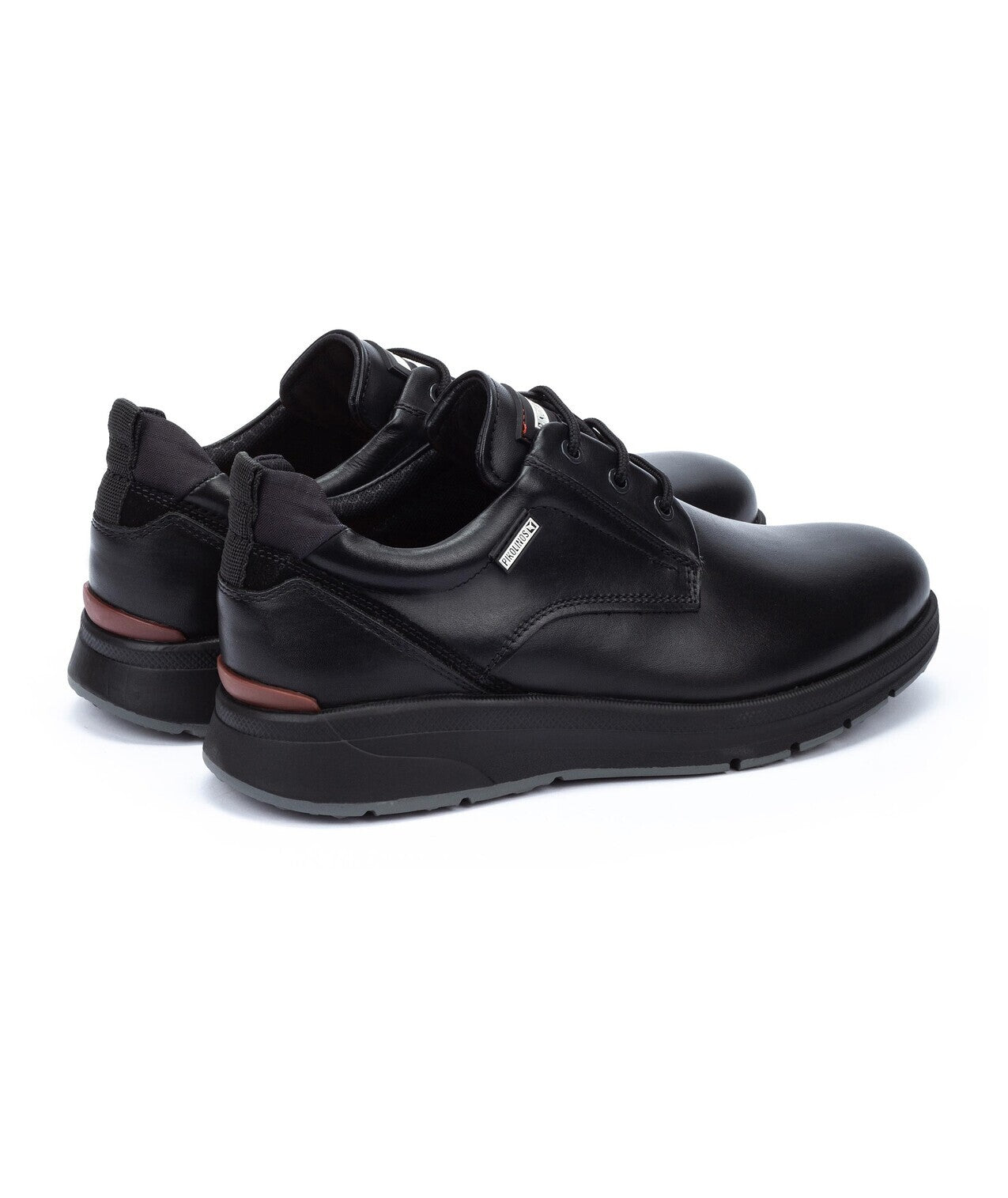 Sneaker uomo 'Cordoba' - Nero - ChaplinshoesSneaker da uomo 'Cordoba' - NeroPikolinos
