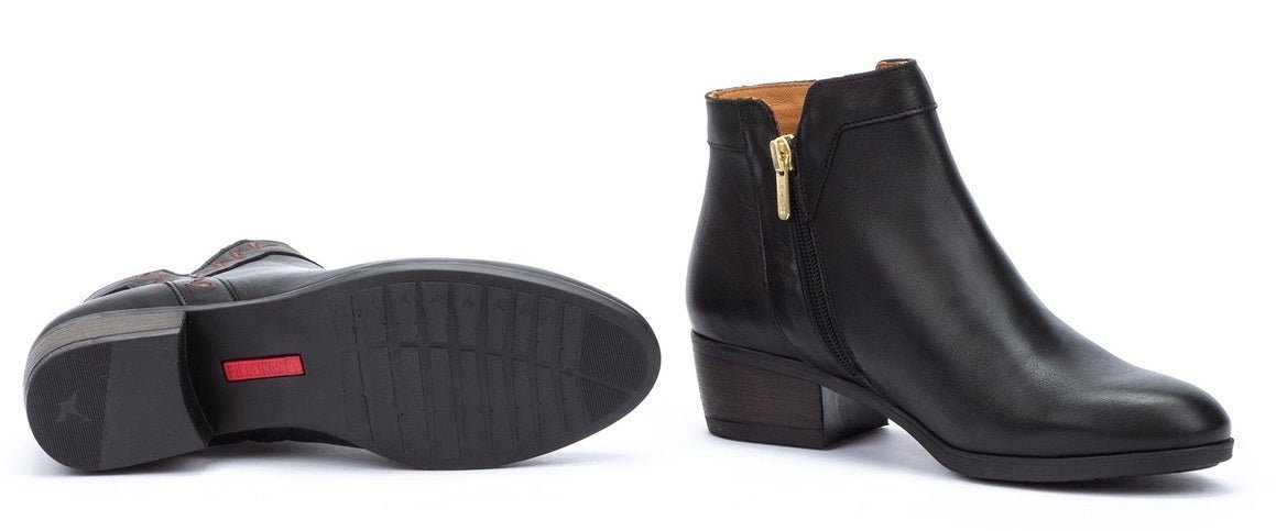 Dameslaars 'Daroca' - zwart - ChaplinshoesDameslaars 'Daroca' - zwartPikolinos