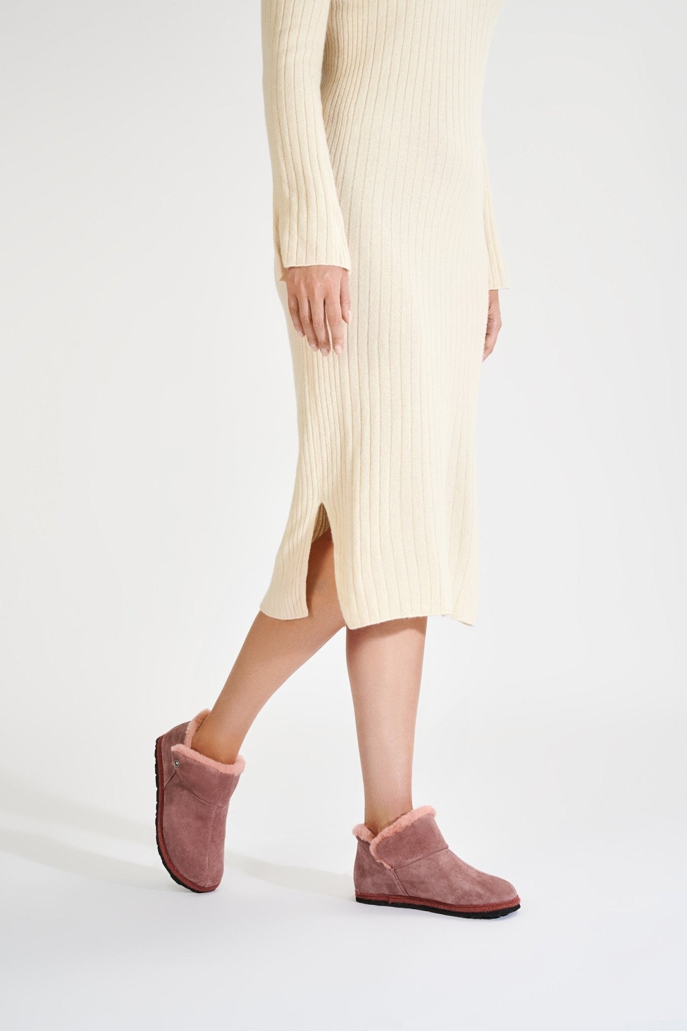 Bota feminina interna 'Gardena' com forro quente - rosa - ChaplinshoesBota feminina interna 'Gardena' com forro quente - rosaRohde