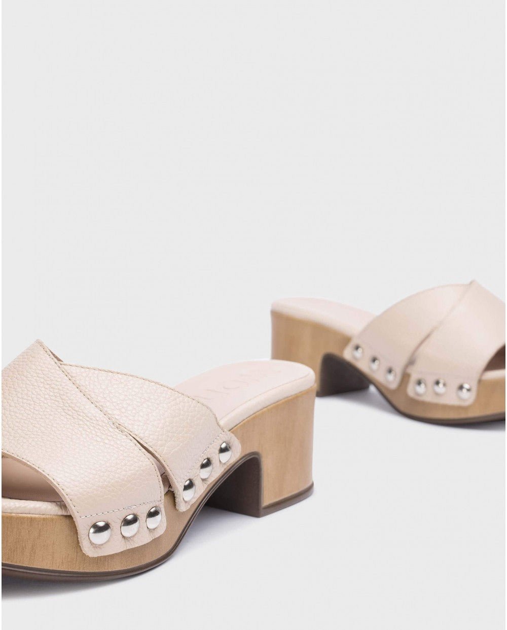 Damesslippersandaal 'Marta' - beige - ChaplinshoesDamesslippersandaal 'Marta' - beigeWonders