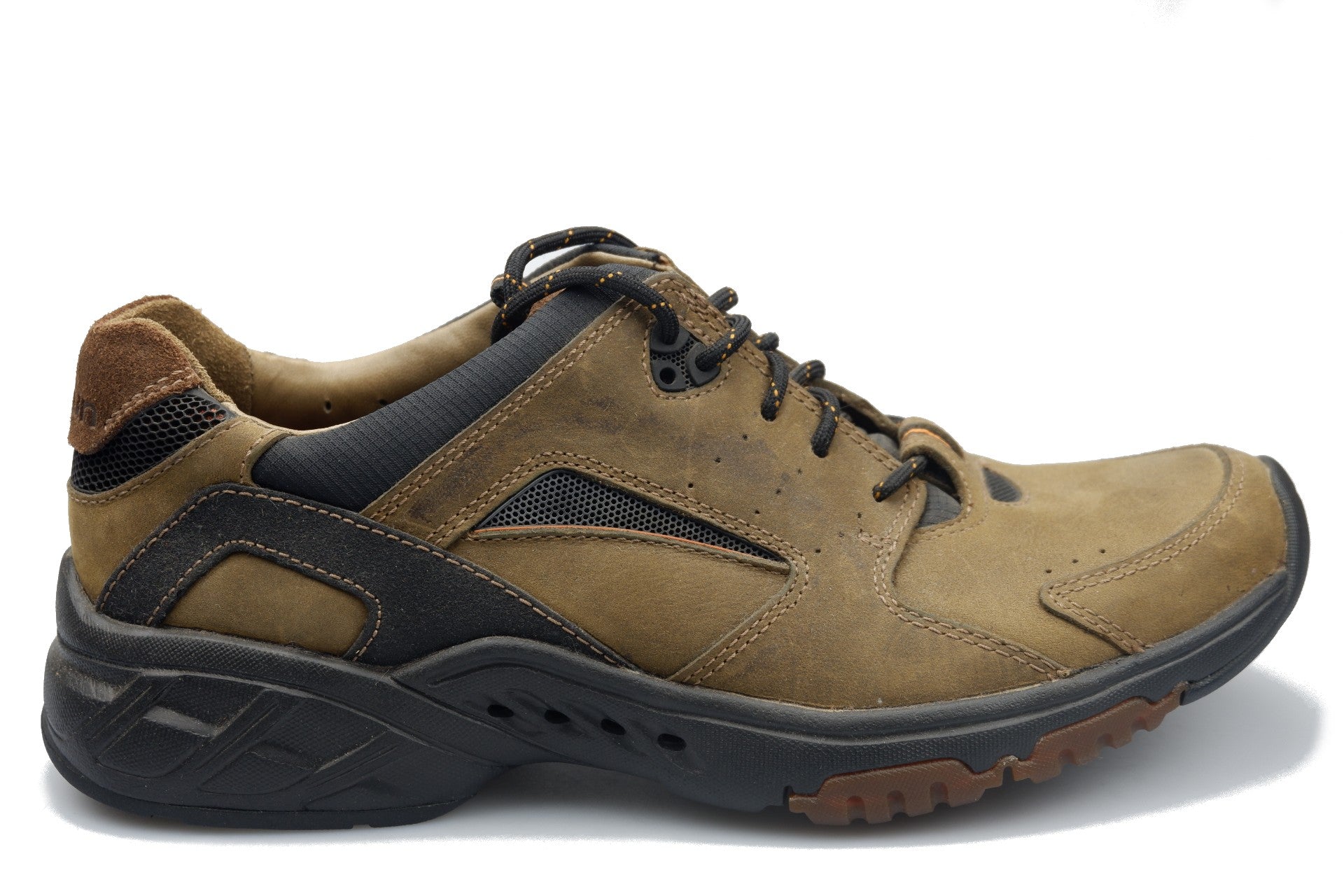 'Un Click' men's walking lace - up - brown nuuck - Chaplinshoes'Un Click' men's walking lace - up - brown nuuckClarks